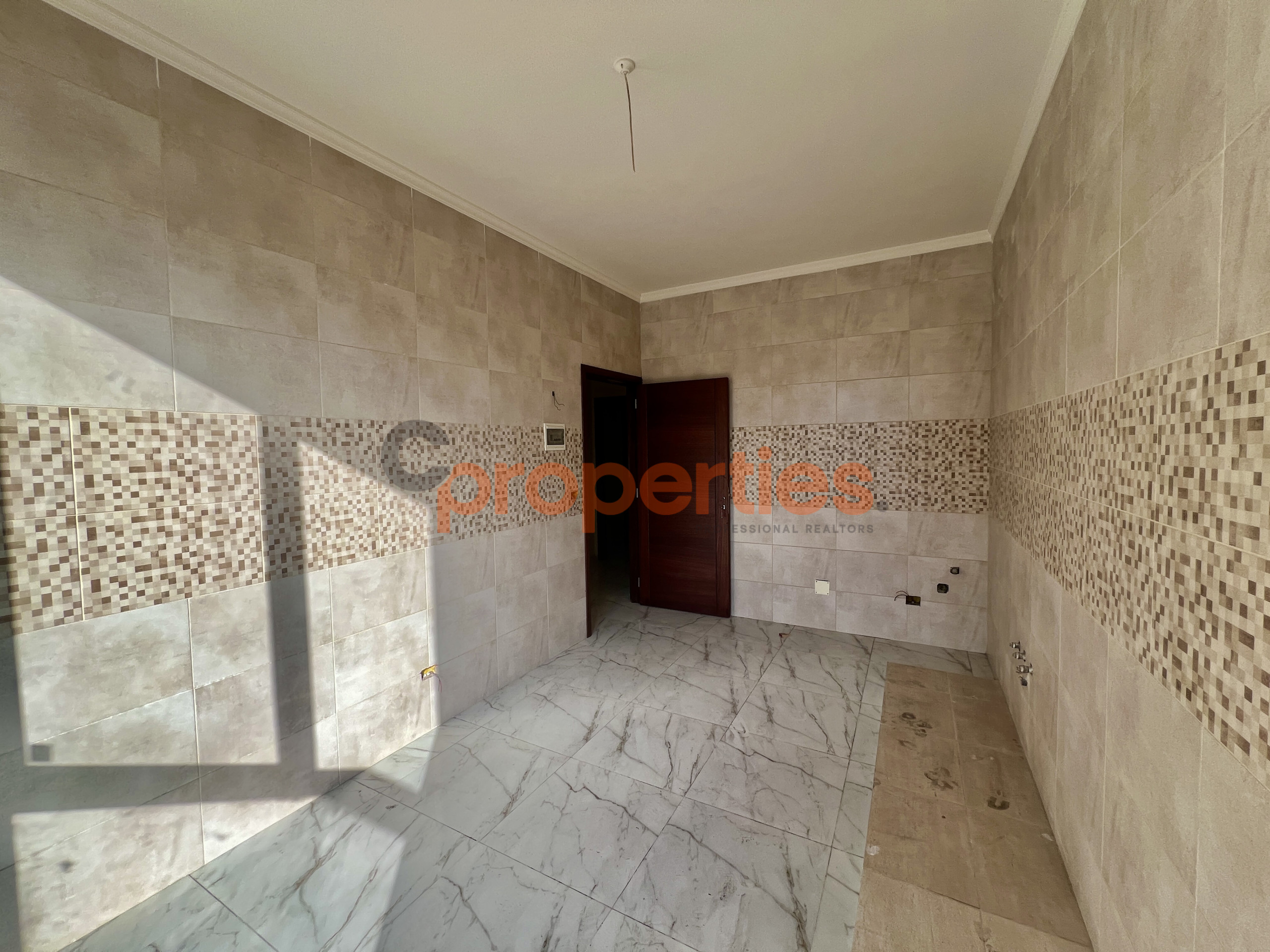 9C7CB46B-E06B-4F2F-979D-30CCF693B142_1_201_a