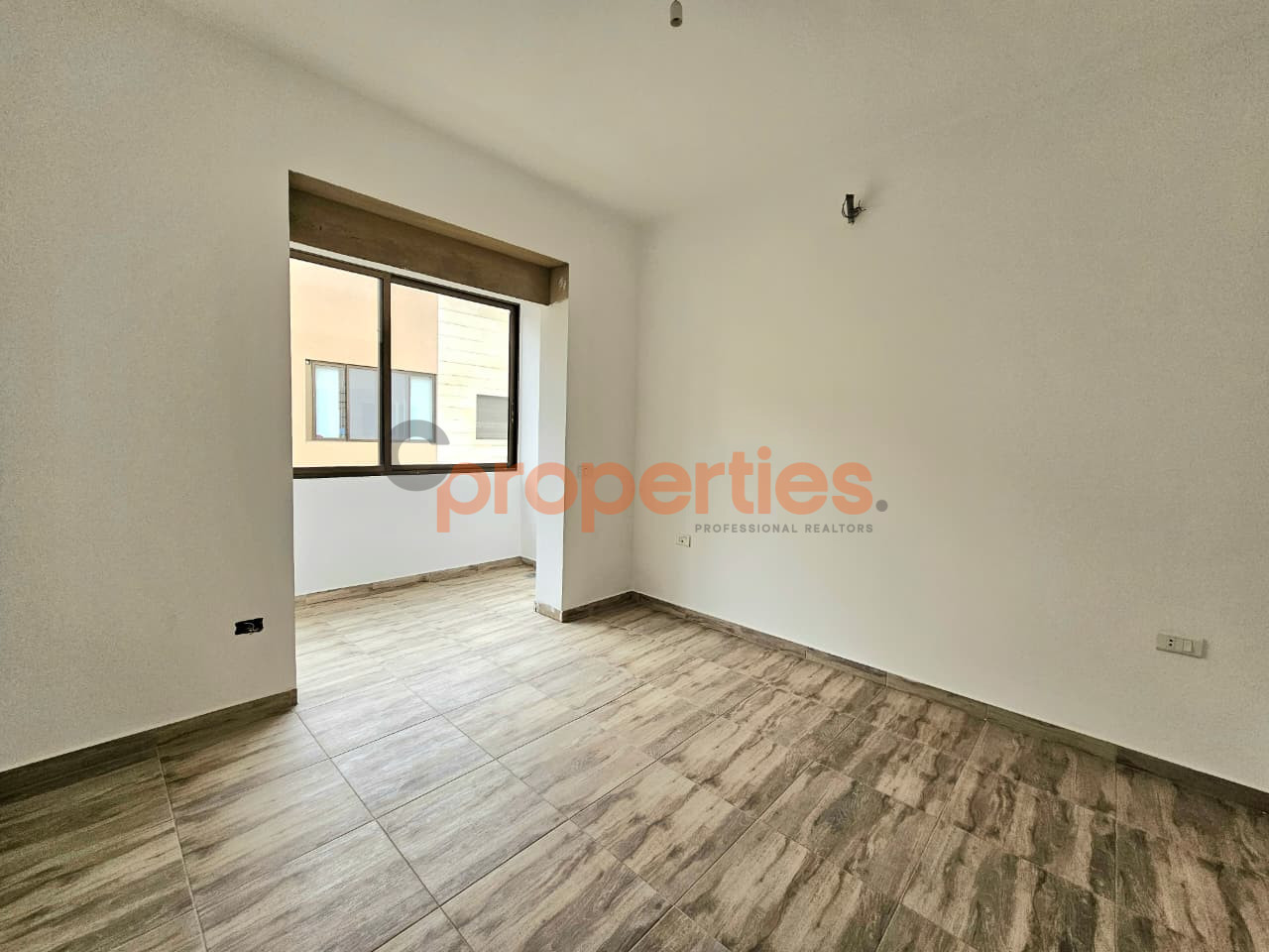 72513477-c062-43f5-aafd-2085663737bf