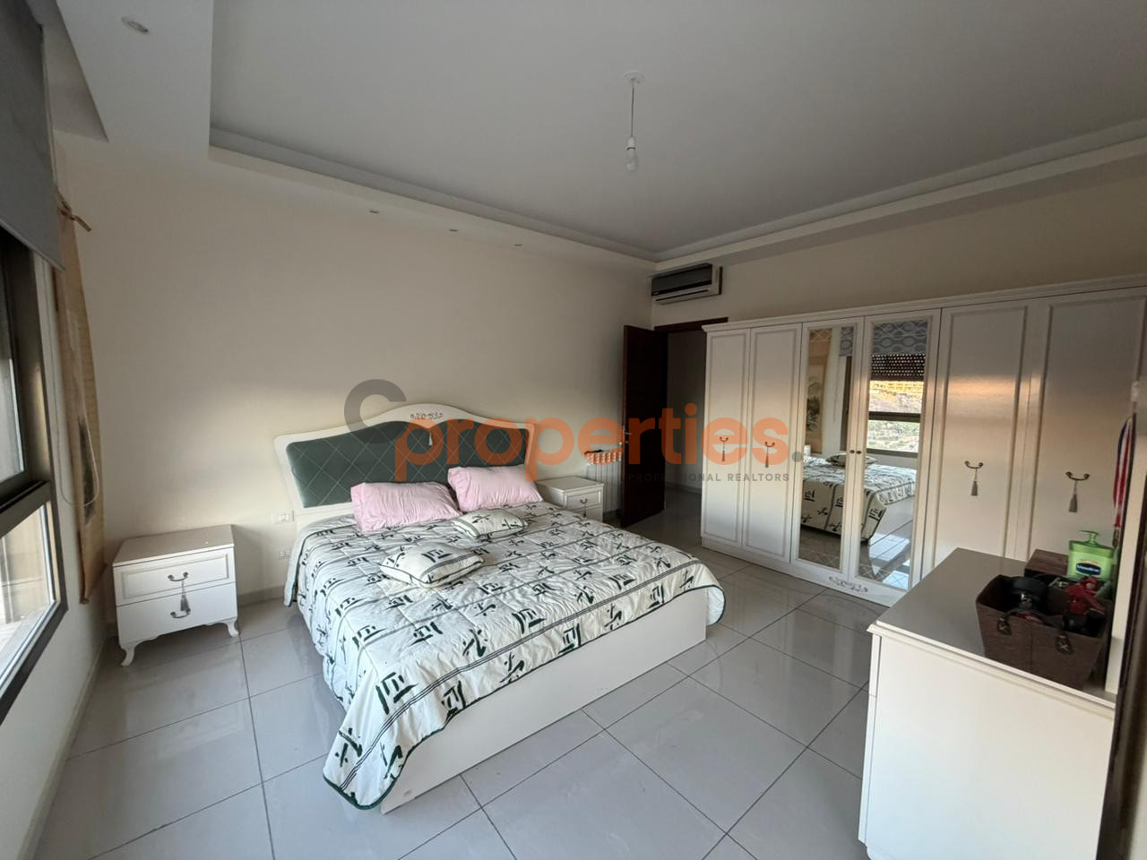 WhatsApp Image 2025-12-05 at 4.41.46 PM (1)